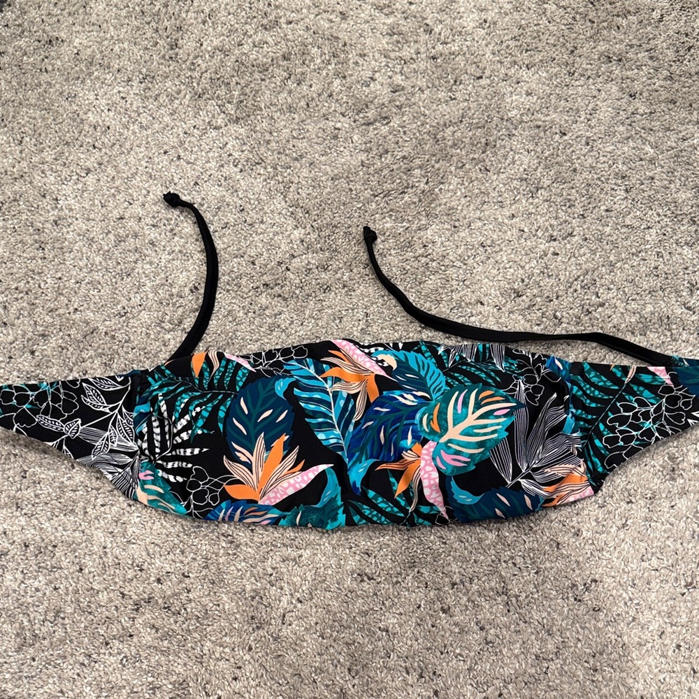Venus Tropical Print Bikini Top
